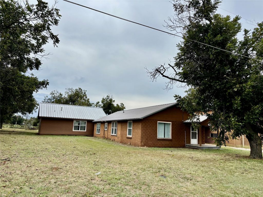4294 Sartain Road, Mineral Wells, TX 76067