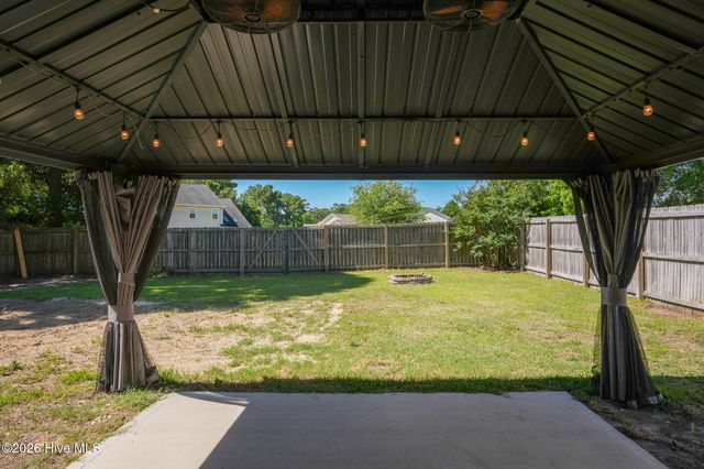 211 Derby Downs Drive, Sneads Ferry, NC 28460