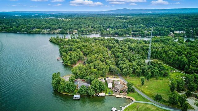 581 Charlie Stover Road, Royal, AR 71968