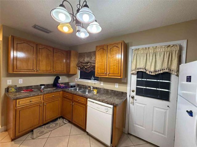 2710 Betbeze Street, Mobile, AL 36607