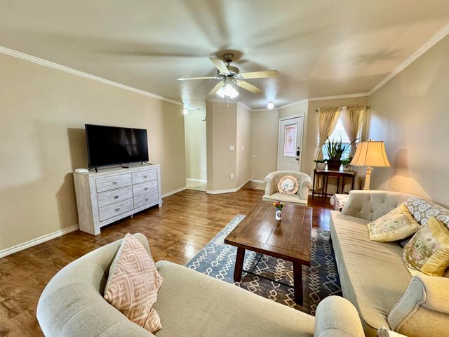 602 N Bangor Avenue, Lubbock, TX 79416