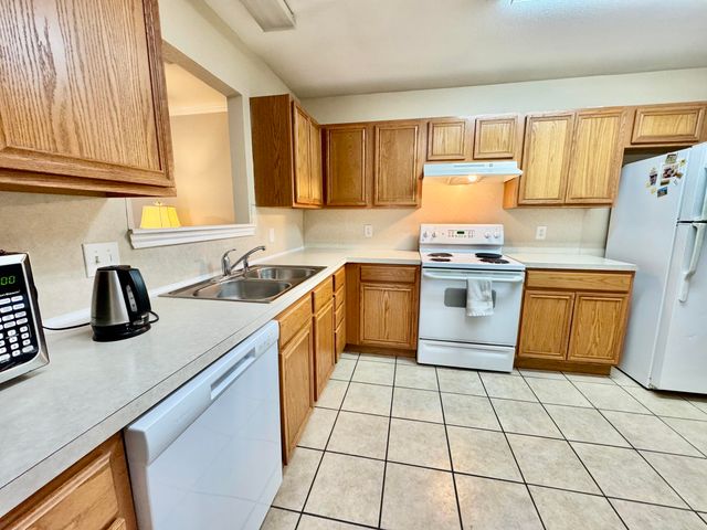 602 N Bangor Avenue, Lubbock, TX 79416