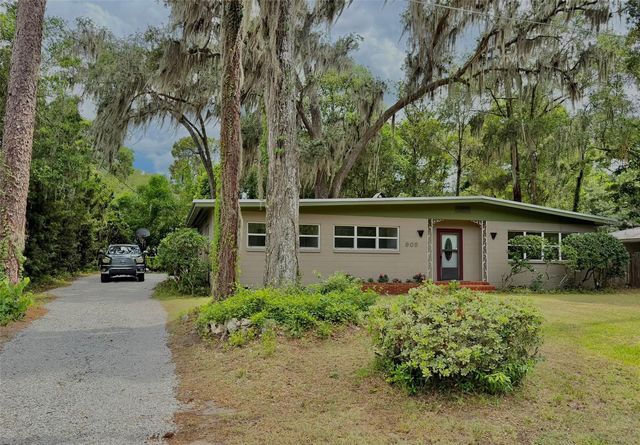 905 NW 36TH AVENUE, Gainesville, FL 32609