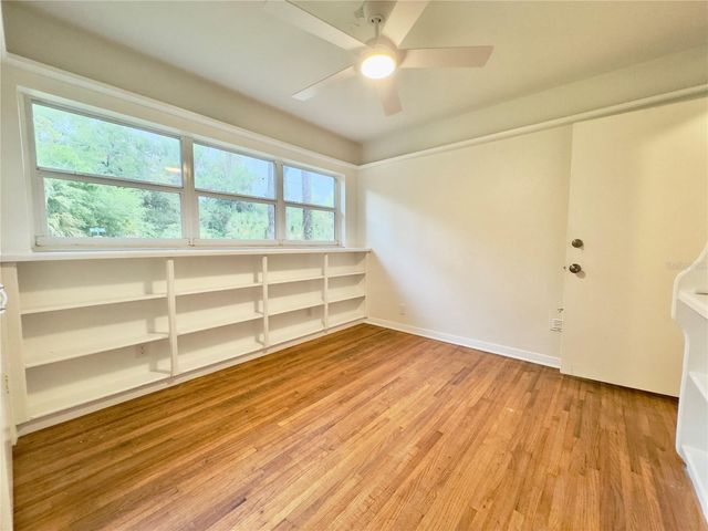 905 NW 36TH AVENUE, Gainesville, FL 32609