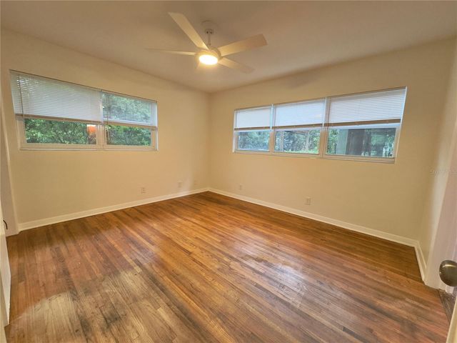 905 NW 36TH AVENUE, Gainesville, FL 32609