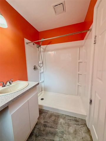 905 NW 36TH AVENUE, Gainesville, FL 32609