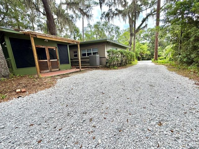 905 NW 36TH AVENUE, Gainesville, FL 32609