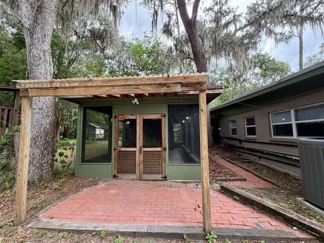 905 NW 36TH AVENUE, Gainesville, FL 32609