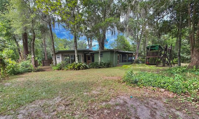 905 NW 36TH AVENUE, Gainesville, FL 32609