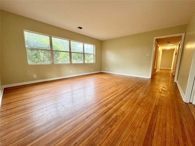 905 NW 36TH AVENUE, Gainesville, FL 32609