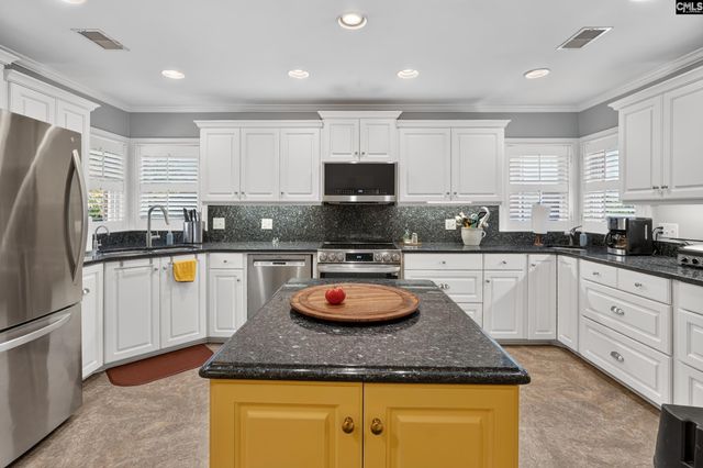 325 Saint James Street, Columbia, SC 29205