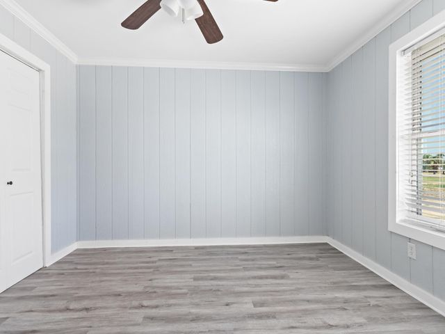 2055 Hwy 87, Crystal Beach, TX 77650