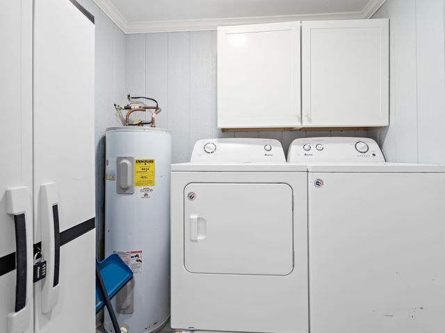 2055 Hwy 87, Crystal Beach, TX 77650