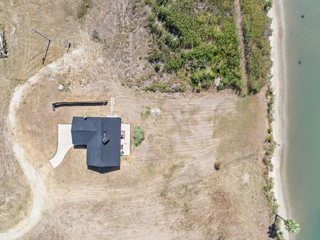 2055 Hwy 87, Crystal Beach, TX 77650