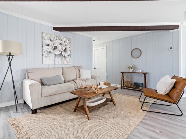 2055 Hwy 87, Crystal Beach, TX 77650