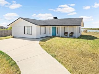 2055 Hwy 87, Crystal Beach, TX 77650