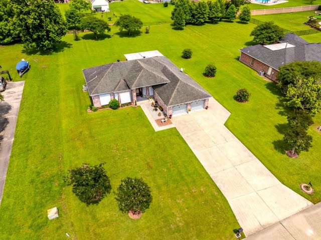 141 Tyler Christian Drive, Houma, LA 70360