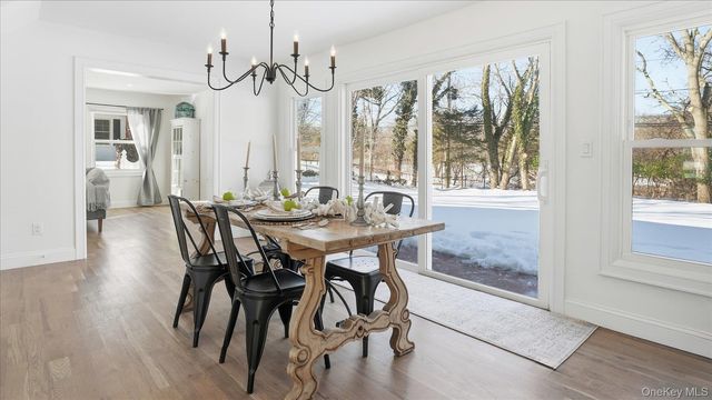 46 Sycamore Circle, Stony Brook, NY 11790