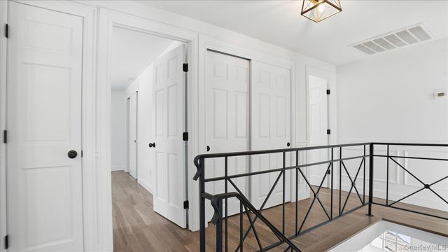 46 Sycamore Circle, Stony Brook, NY 11790