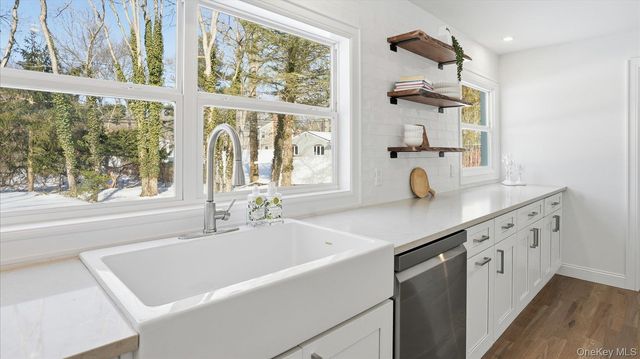 46 Sycamore Circle, Stony Brook, NY 11790