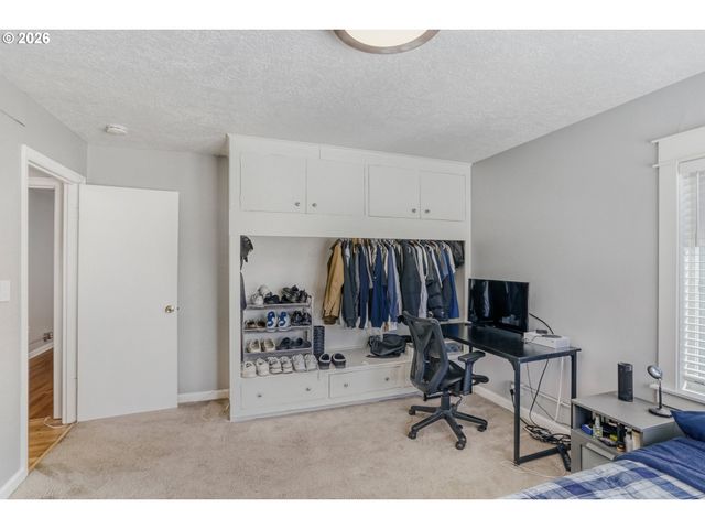 12620 Sw 10TH St, Beaverton, OR 97005