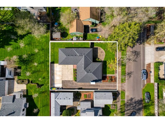 12620 Sw 10TH St, Beaverton, OR 97005