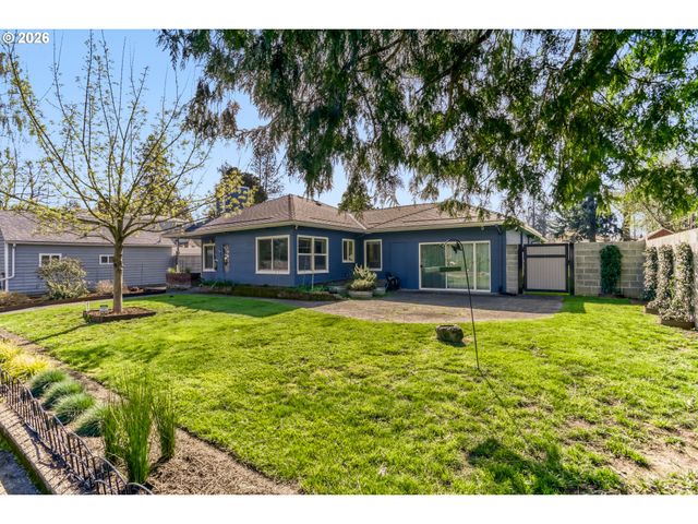 12620 Sw 10TH St, Beaverton, OR 97005