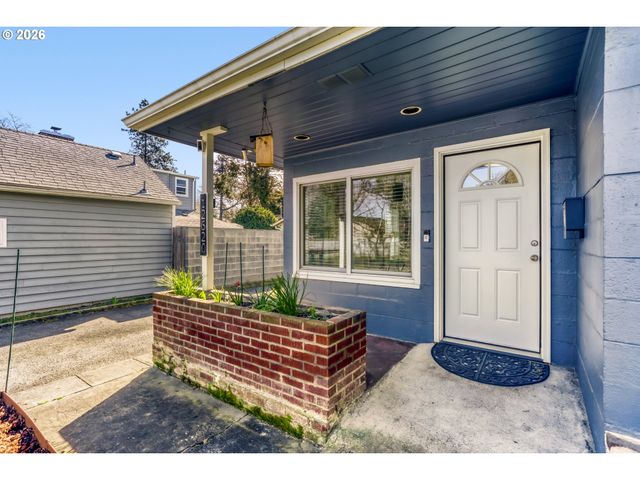 12620 Sw 10TH St, Beaverton, OR 97005