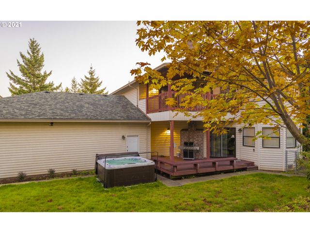 16121 Ne SAN RAFAEL St, Portland, OR 97230