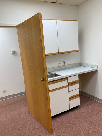 27W281 Geneva Road D-J, Winfield, IL 60190