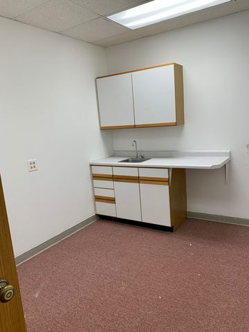 27W281 Geneva Road D-J, Winfield, IL 60190