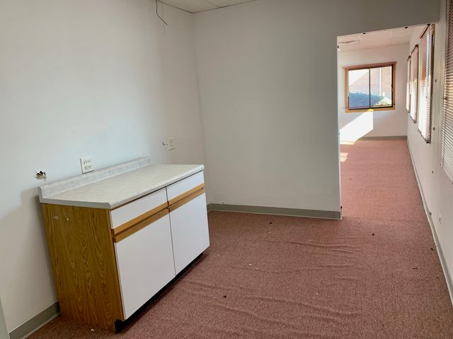 27W281 Geneva Road D-J, Winfield, IL 60190