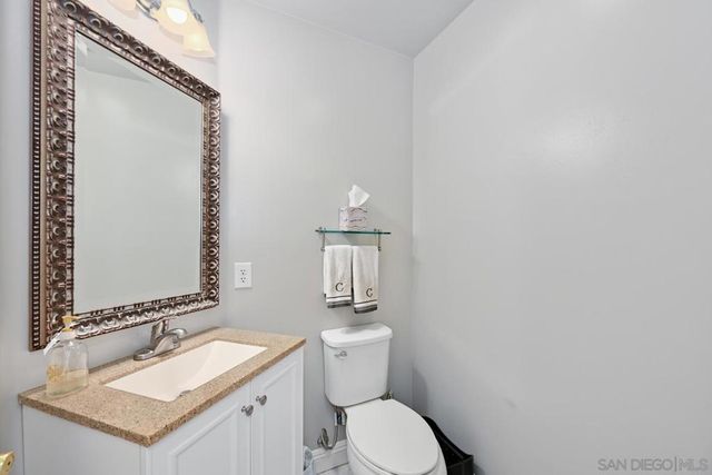 29190 Crystal Ridge Ct, Escondido, CA 92026