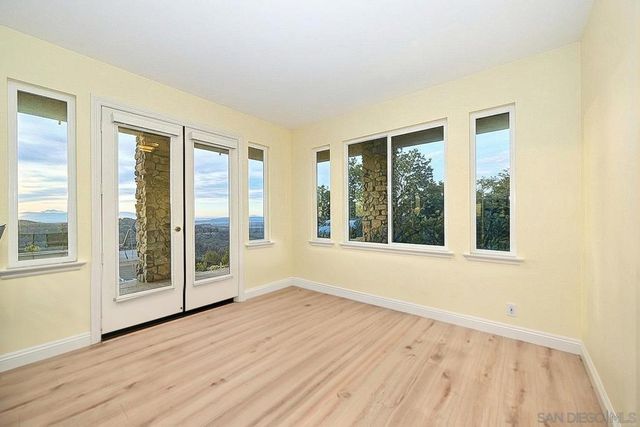 29190 Crystal Ridge Ct, Escondido, CA 92026