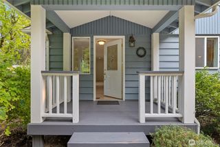 9526 234th Street SW, Edmonds, WA 98020