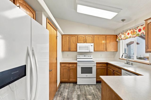 2623 Wheaton St, Cheney, WA 99004