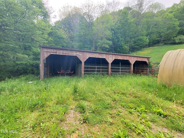 1010 Heaton Creek Road, Roan Mountain, TN 37687