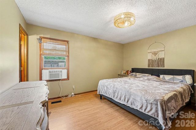 129 Laura Road, Mooresville, NC 28117