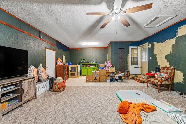 129 Laura Road, Mooresville, NC 28117
