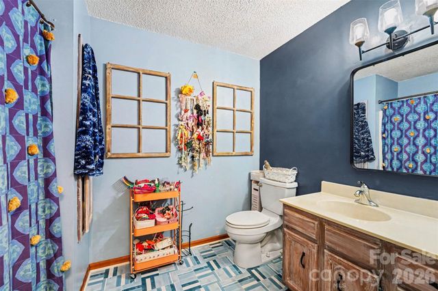 129 Laura Road, Mooresville, NC 28117