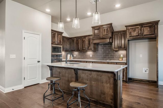 17427 240th Street, Washington, OK 73093