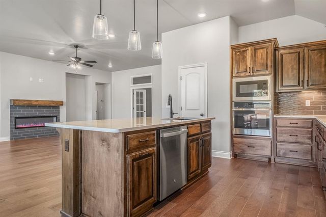 17427 240th Street, Washington, OK 73093