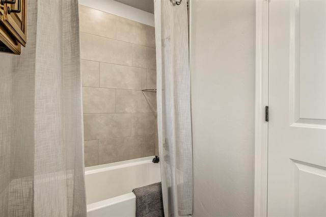 17427 240th Street, Washington, OK 73093