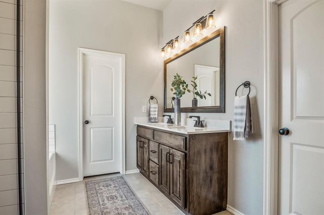 17427 240th Street, Washington, OK 73093