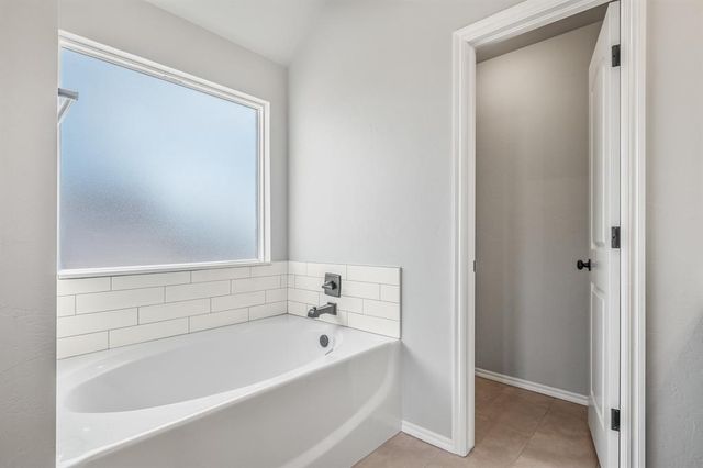 17427 240th Street, Washington, OK 73093