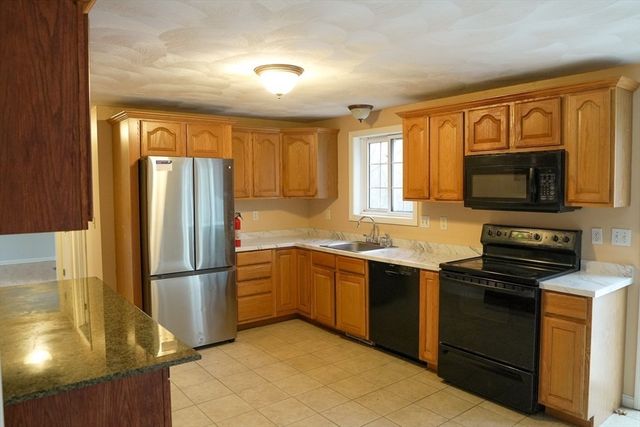 14 Eastern Ave, Haverhill, MA 01830