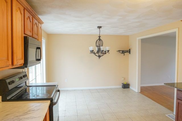 14 Eastern Ave, Haverhill, MA 01830