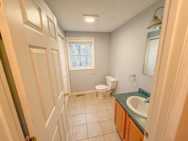 14 Eastern Ave, Haverhill, MA 01830