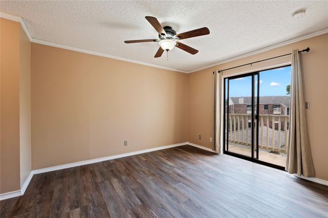 2501 Gulf Freeway 6A, Dickinson, TX 77539