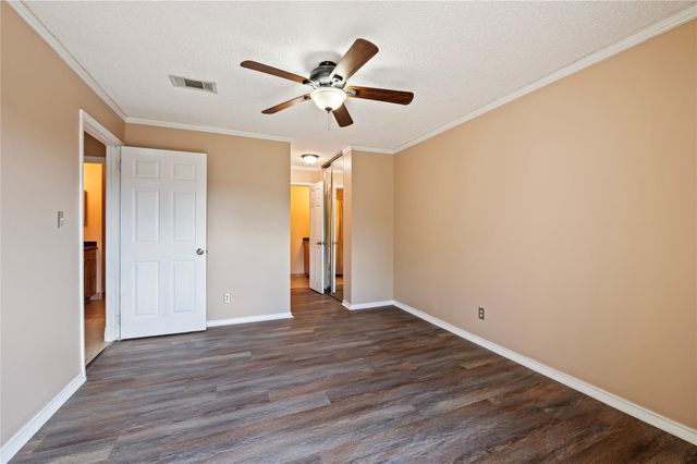 2501 Gulf Freeway 6A, Dickinson, TX 77539
